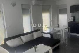 BIOGRAD NA MORU - ground floor apartment with garage