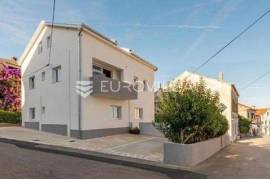 Island of Ugljan, Preko, beautiful house with three apartments and sea view