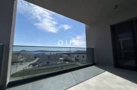 ŠIBENIK, VODICE - Duplex with pool and permanent, open view