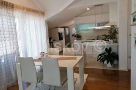 Hvar house with 8 apartments, 500 m2 of living space, parking, garage