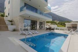 For sale, Makarska, luxury villa, swimming pool, garage