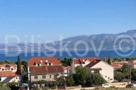 Brač Supetar for sale, fully furnished apartment, parking