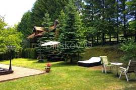 For sale, Plitvice Lakes, charming house 240 m², pool, sauna, parking