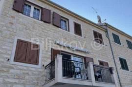 Brač, Splitska, apartment, 91 m2, parking 12 m2