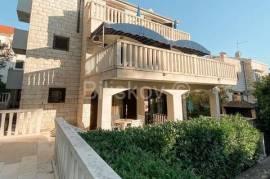 For sale, Brač, Supetar, beautiful apartment house, 250m from the sea