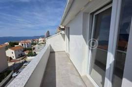 Newly renovated apartment with sea view - Trogir, Okrug