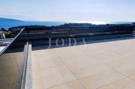 Luxury apartment with pool and roof terrace