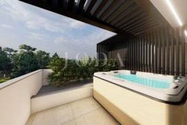 Krk city center, exclusive apartment with garden and garage!