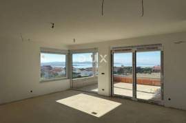 ISLAND OF PAG, POVLJANA – Spacious two-storey apartment with garden in a new building