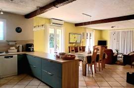 Charming Single Storey Villa With 4 Bedrooms And A Double Garage On A Plot Of 2146 M2 With Covered Swimming Pool, Petanque Court And Lovely Views.