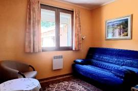 Charming Single Storey Villa With 4 Bedrooms And A Double Garage On A Plot Of 2146 M2 With Covered Swimming Pool, Petanque Court And Lovely Views.