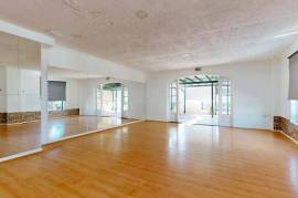 Commercial Permises With Terraces Commercial Permises With Terraces