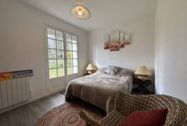 Detached House with Mature Garden