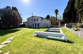 Fully Renovated Detached House with Pool