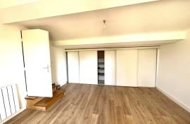 Fully Renovated Detached House with Pool