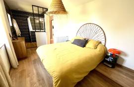 Fully Renovated Detached House with Pool