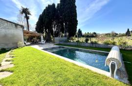 Fully Renovated Detached House with Pool