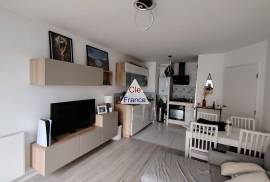 Apartment in Great Location Apartment in Great Location