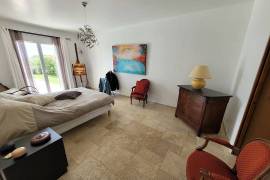 Bastide-Style Villa with Swimming Pool and Open Views