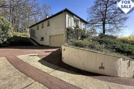 Detached Country House with Woodland Plot