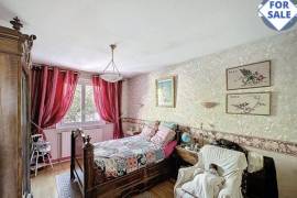 Detached Country House with Woodland Plot