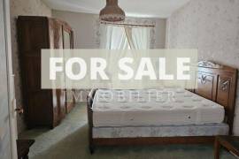 Traditional House with Garden