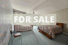 Traditional House with Garden