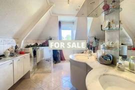 Detached Country House with Open Views