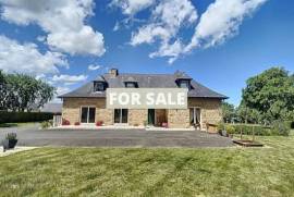 Detached Country House with Open Views