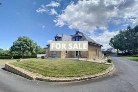 Detached Country House with Open Views