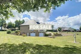 Detached Country House with Open Views