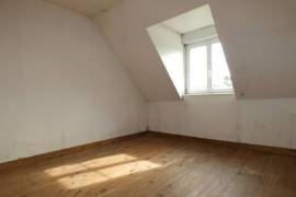 Detached Country House to Improve with Garden