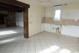 Detached Country House to Improve with Garden