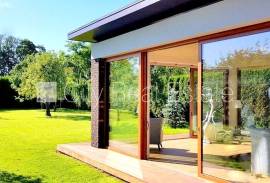 Detached house for sale in Riga, 370.00m2