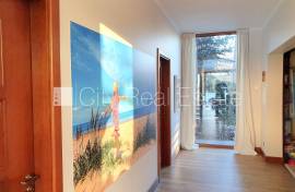 Detached house for sale in Riga, 370.00m2