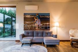 Detached house for sale in Riga, 370.00m2