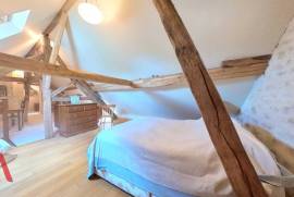5 room, 96m2 Hamlet house for sale in Lucay le male - 170 000 € *
