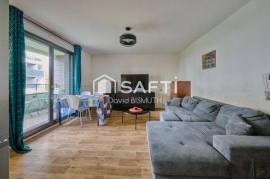 A LOUER APPARTEMENT 2 PIECES 1 CHAMBRE DE 44 M2 AVEC UN BALCON ET UNE CAVE