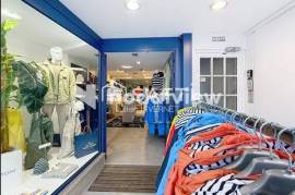 À saisir :Droit au bail Local commercial de 150 m²