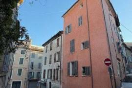 Centre-ville de Brignoles, en pleine dynamique de modernisation et de valorisation urbaine