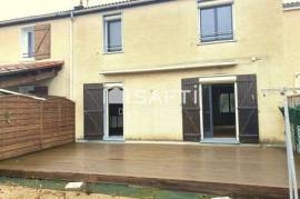 Maison 93M² 4 pièces, avec jardin, garage et cave, proche centre ville.