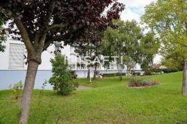 Beau F4 - grand balcon - Box - Parc arboré - DPE 