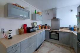Beau F4 de 80 m² avec garage – Proche commodités .