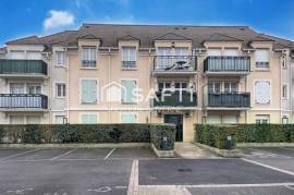 Appartement 2010 - T1 33 m2 en RDJ terrasse 5 m2 - parking S/S privé - RER C