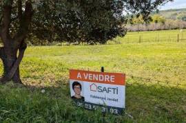 TERRAIN PROCHE DE LA VOIE VERTE ET DES COMMODITES
