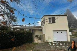 Maison familiale bien située à moderniser