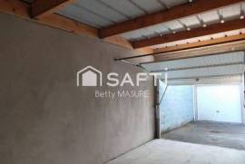Garage spacieux et sécurisé : l’opportunité rare pour stationner ou investir