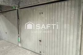 Box de stationnement de 15m2