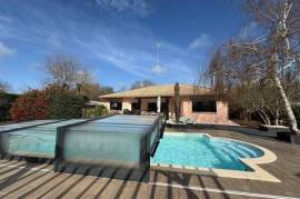 Maison 190 m2 avec annexe et 2370 m2 de terrain