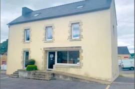 Ensemble immobilier de 130 m2 situé à Quimperlé